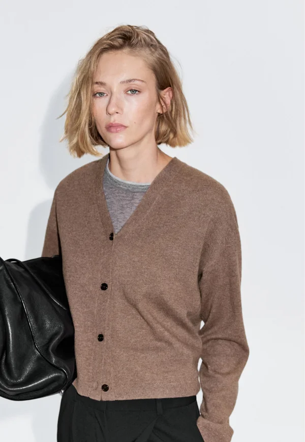 V-NECK BUTTONED KNIT - Strickjacke - brown