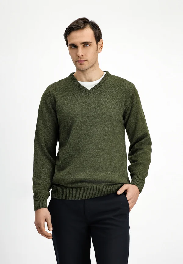 V NECK REGULAR FIT - Strickpullover - medium khaki