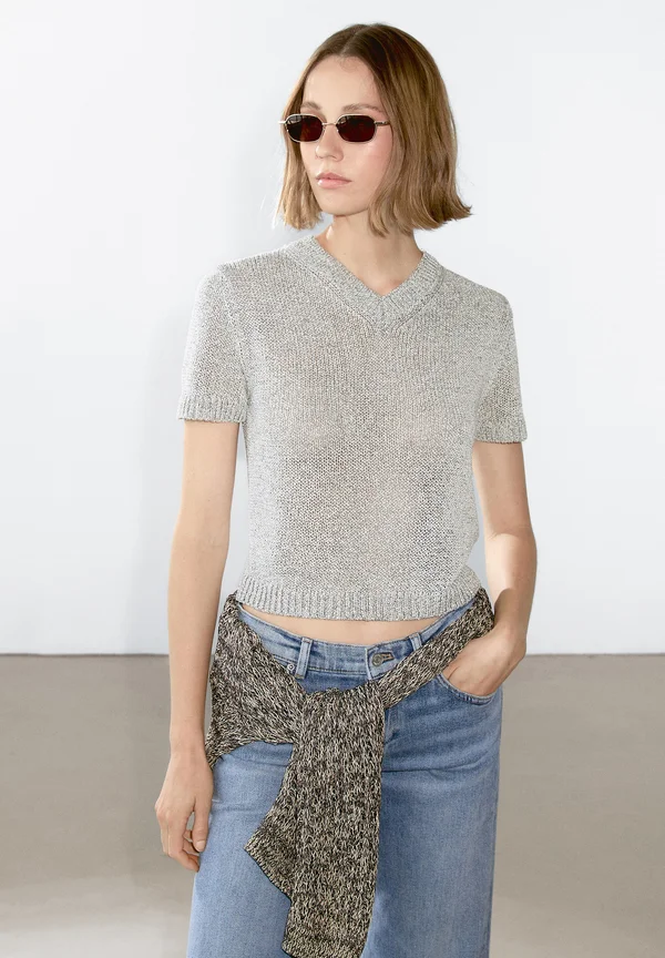 V-NECK SHORT SLEEVE WITH FABRIC DETAIL - Strickpullover - grey