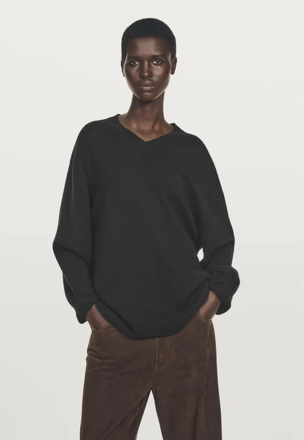 V-NECK - Strickpullover - black