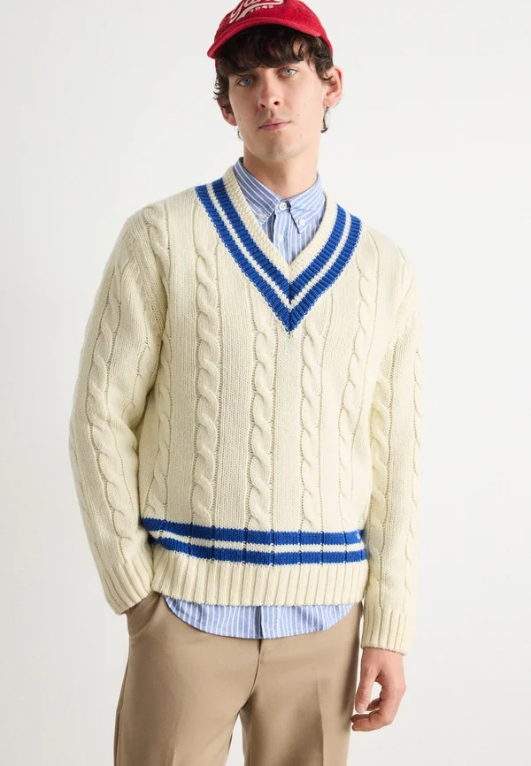 V NECK - Strickpullover - cream