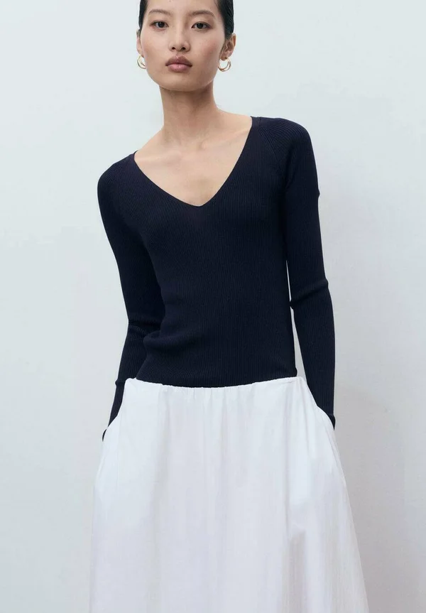 V-NECK - Strickpullover - dark blue