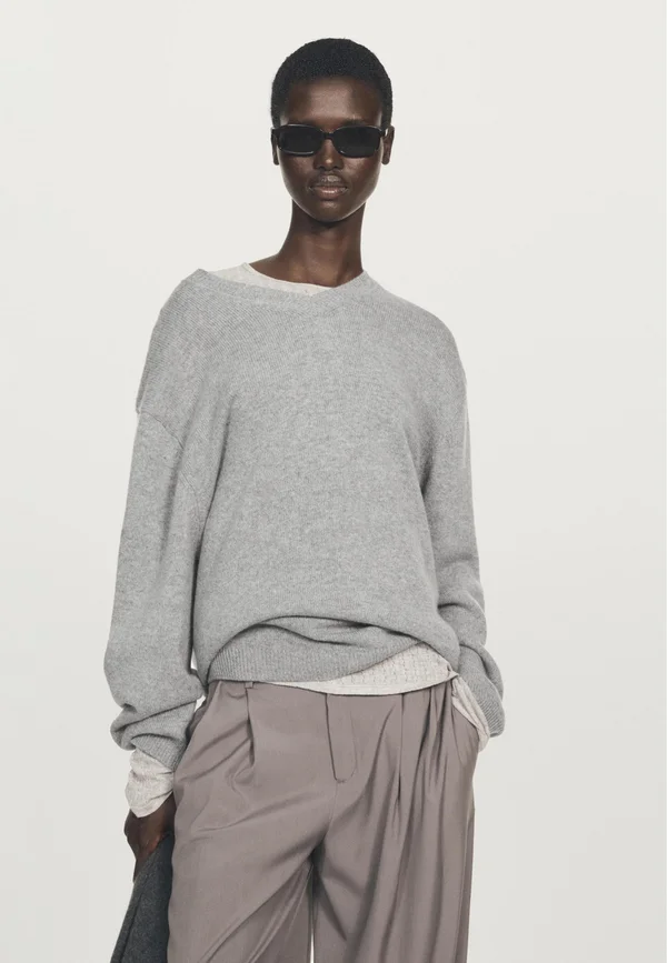 V-NECK - Strickpullover - grey