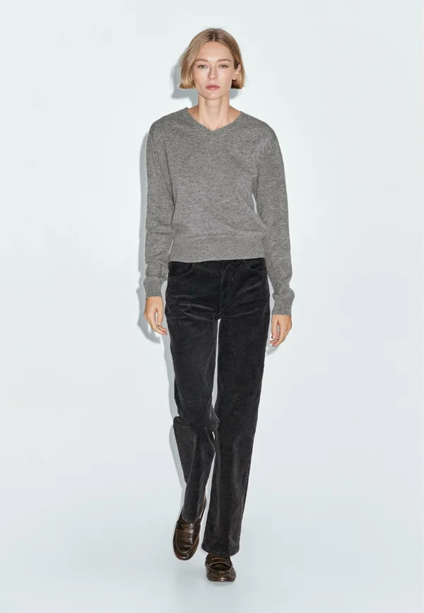 V-NECK - Strickpullover - grey