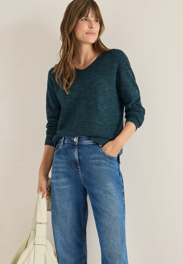 V-NECK - Strickpullover - grün
