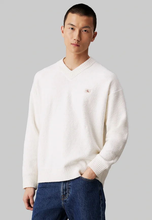 V-NECK - Strickpullover - ivory