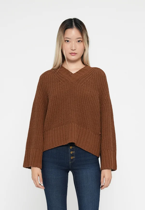 V NECK - Strickpullover - taupe