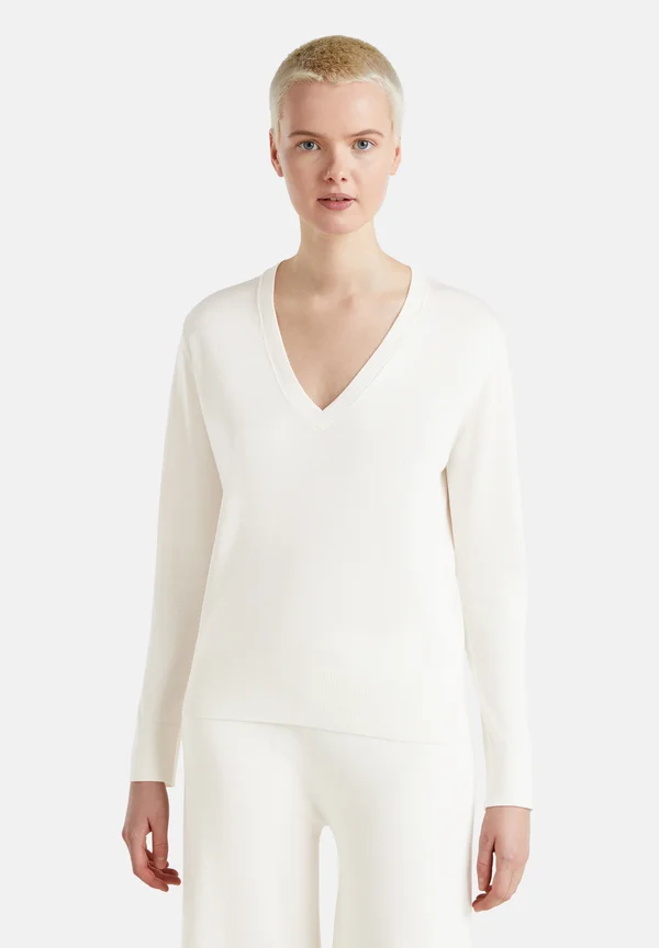V-NECK - Strickpullover - white