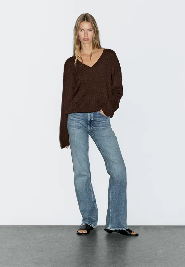 V-NECK WITH BRAIDED DETAIL - Strickpullover - mottled dark brown