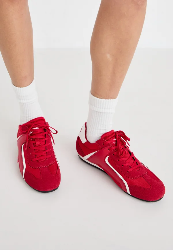 VARSITY - Sneaker low - red/white