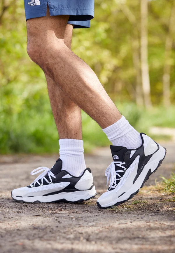 VECTIV TARAVAL - Sneaker low - white