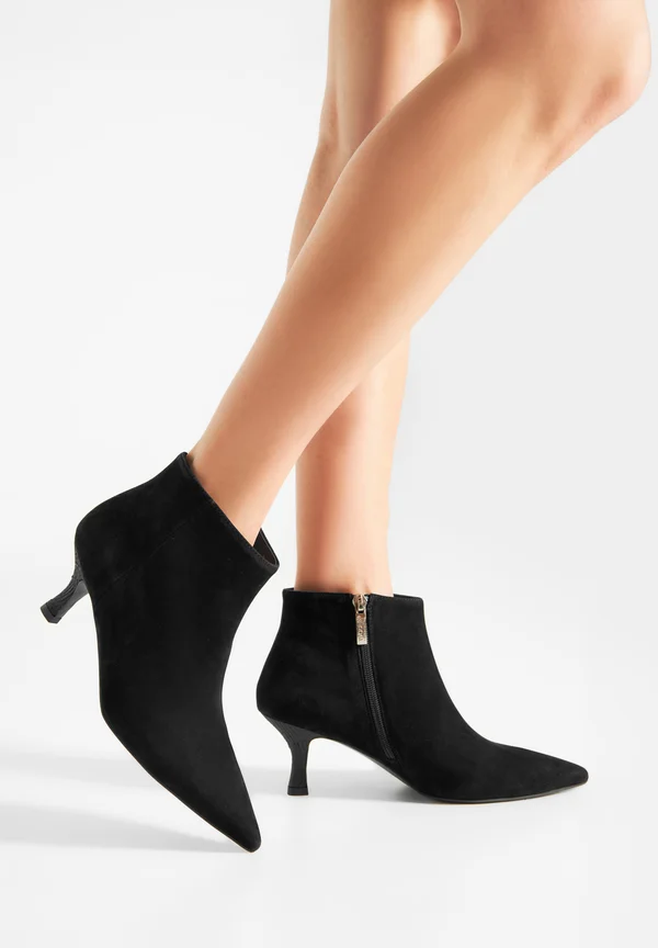 VERA - Ankle Boot - black