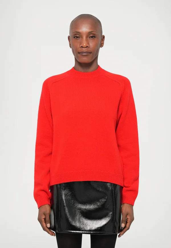 VIEW ROUND NECK SWEATER - Strickpullover - scarlet