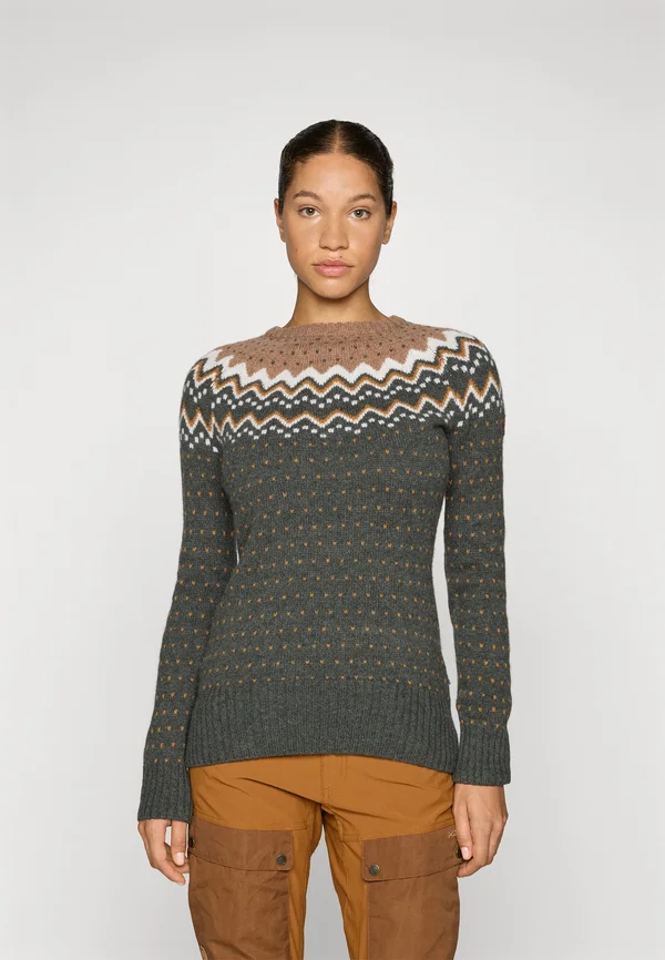 ÖVIK KNIT SWEATER W - Strickpullover - deep forest
