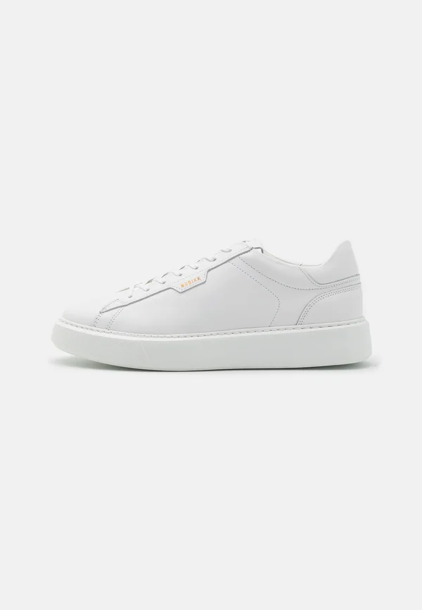 VINCE TORA - Sneaker low - white