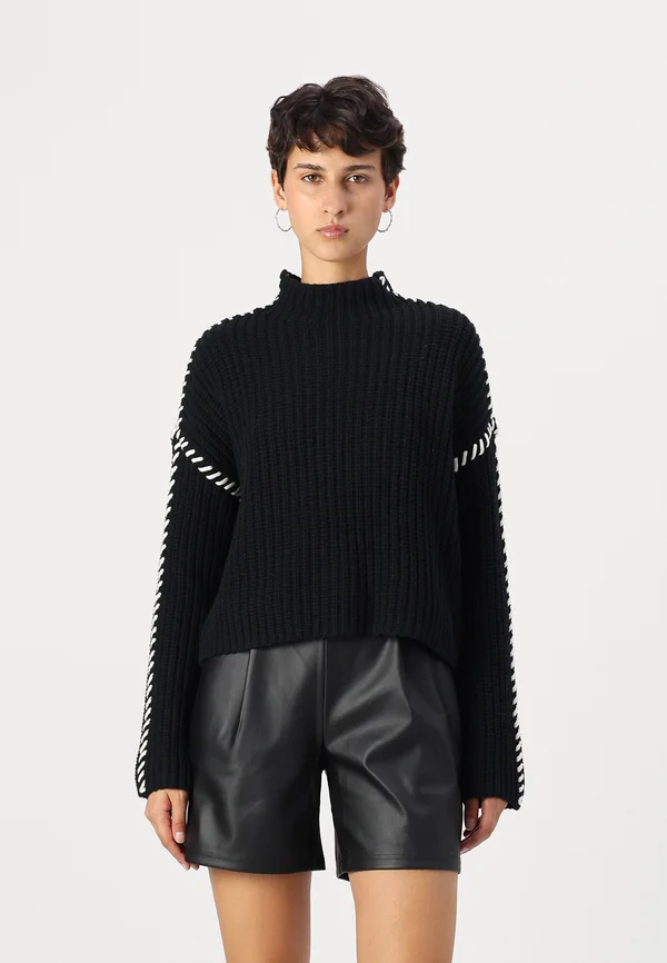 VMNEWCREAM FUNNELNECK PULLOVER  - Strickpullover - black/birch