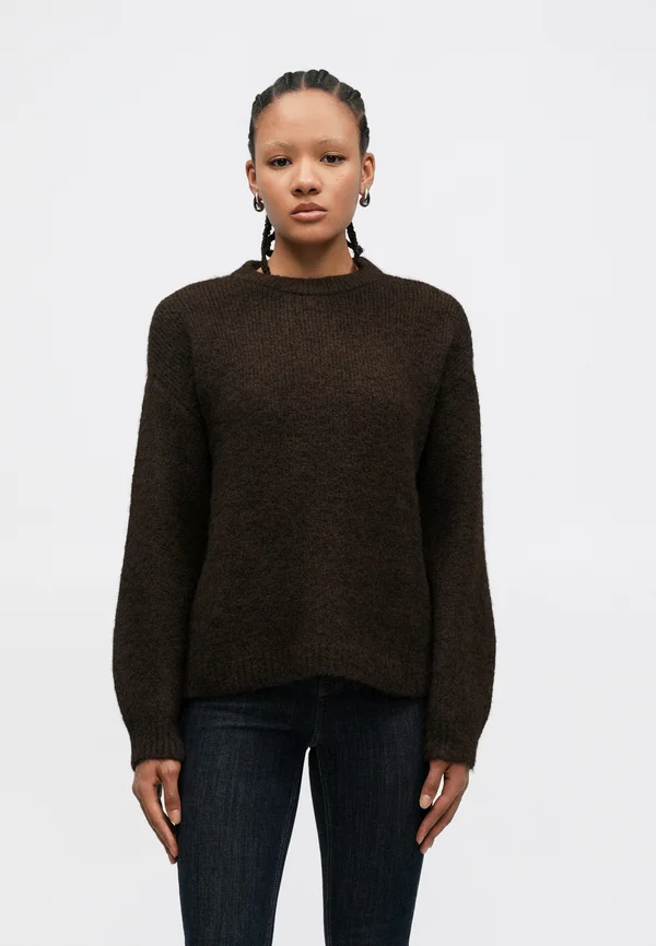 VMSORRENTO O NECK PULLOVER - Strickpullover - chocolate torte