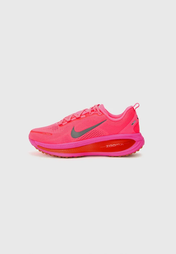 VOMERO 18 - Laufschuh Straße - pink/silver-coloured/crimson/hyper orange/gum light brown/hyper pink
