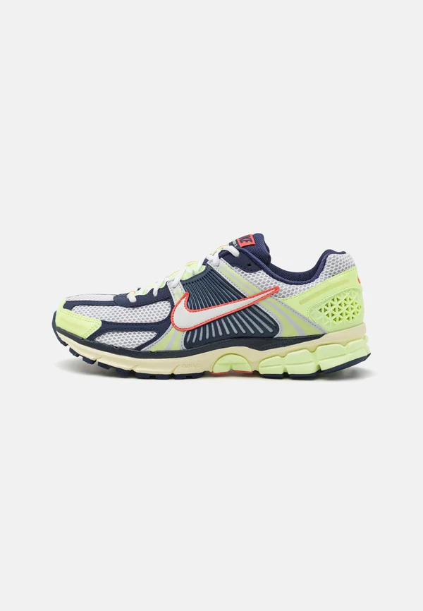 VOMERO 5 UNISEX - Sneaker low - barely volt/white/midnight navy/pure platinum/magic ember/coconut milk