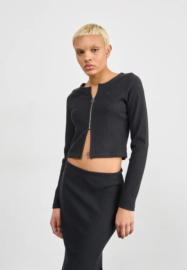 W NSW NK CHLL - Strickjacke - black