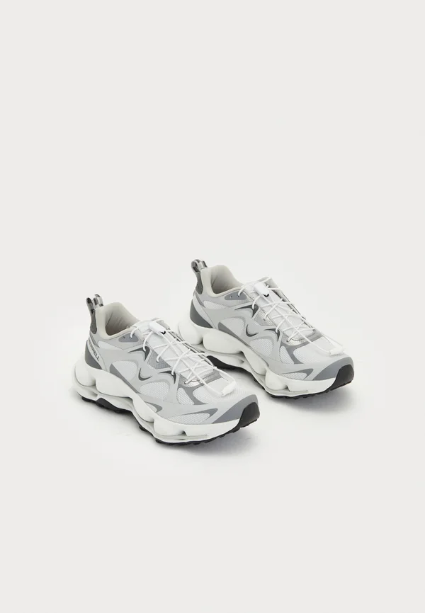 W SPEED ARC MATIS - Sneaker low - white/pigeon