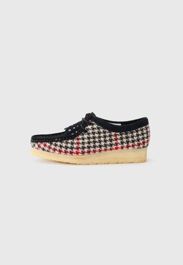 WALLABEE - Schnürer - black