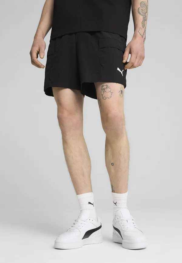 WARDROBE ESS RELAXED - Shorts - black