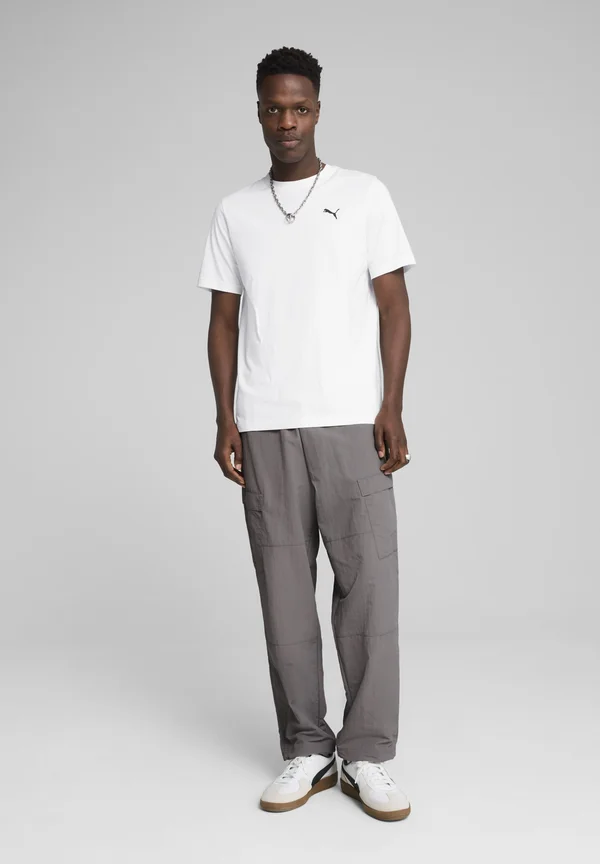 WARDROBE - T-Shirt basic - white