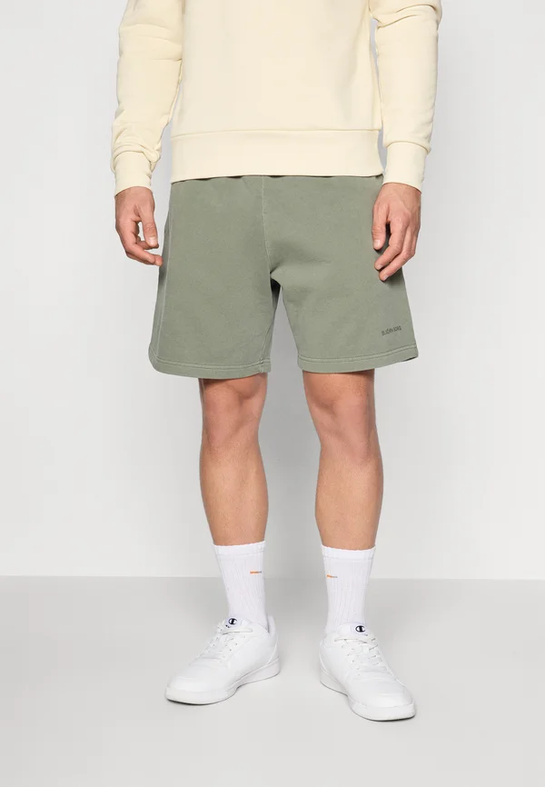 WASHED SWEATSHORTS - Kurze Sporthose - thyme
