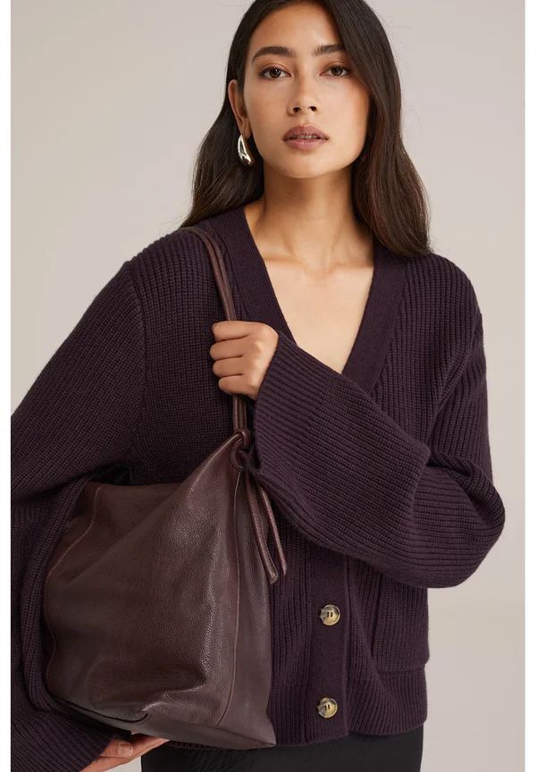 WE STUDIO - Strickjacke - aubergine