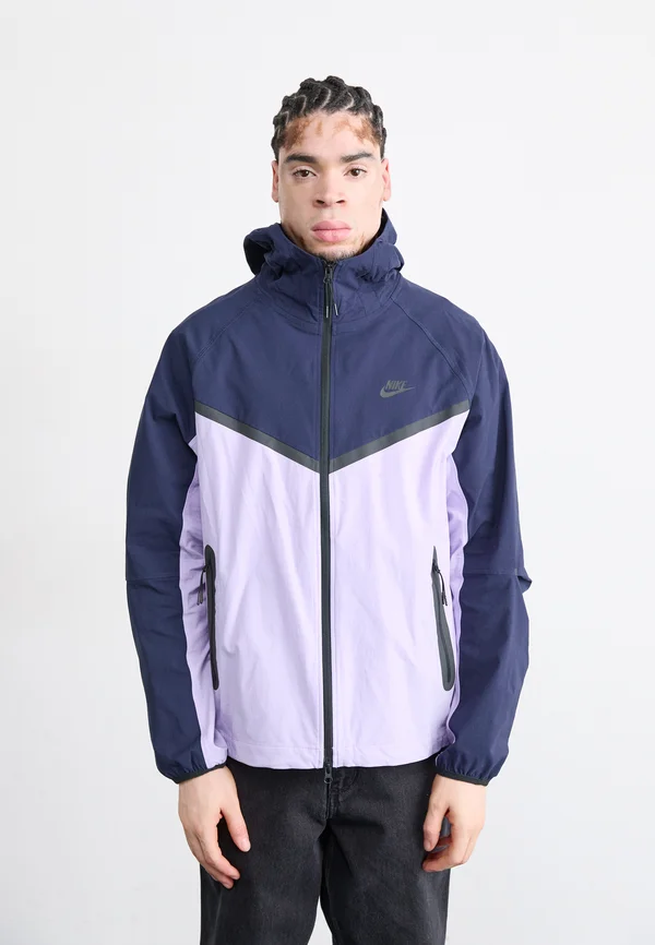 Windbreaker - hydrangeas/obsidian black