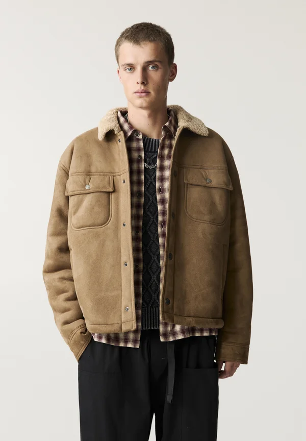 WITH COLLAR - Kunstlederjacke - brown
