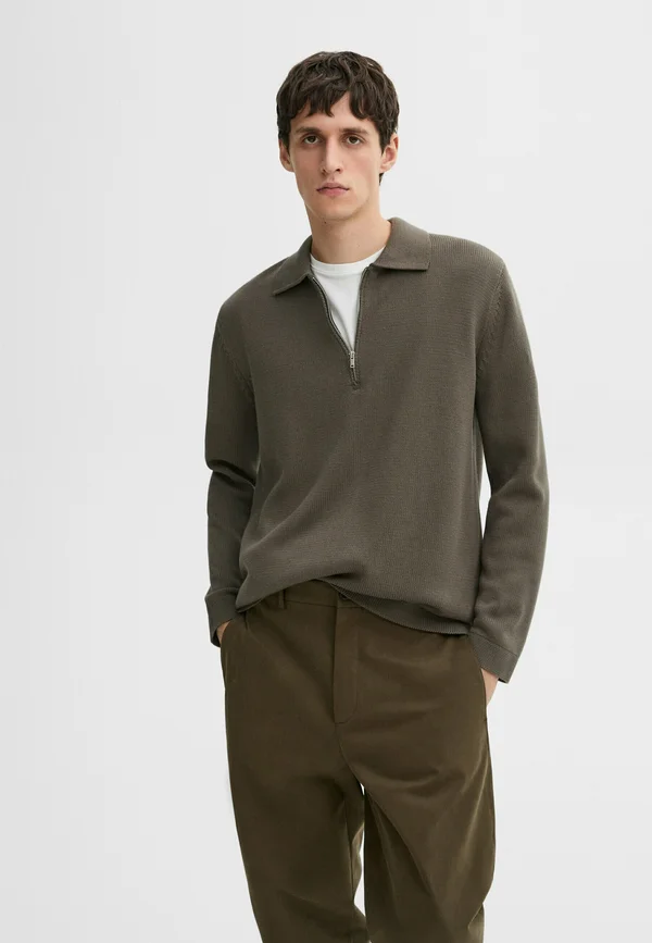 WITH COLLAR  - Strickpullover - khaki