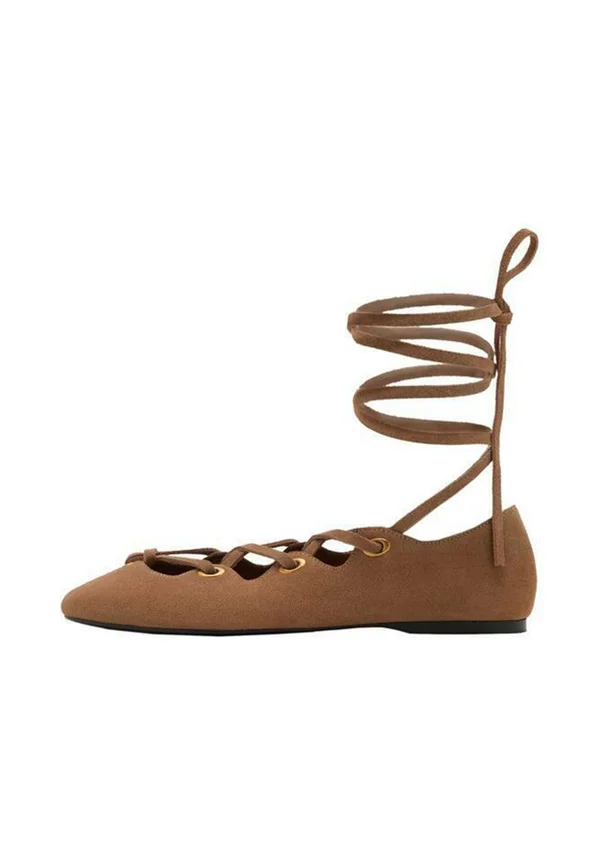 WITH CROSSED STRAPS - Schaftballerina - sand