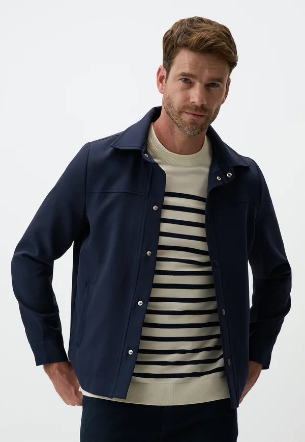 WITH SNAP DETAIL POCKETS - Leichte Jacke - dark blue