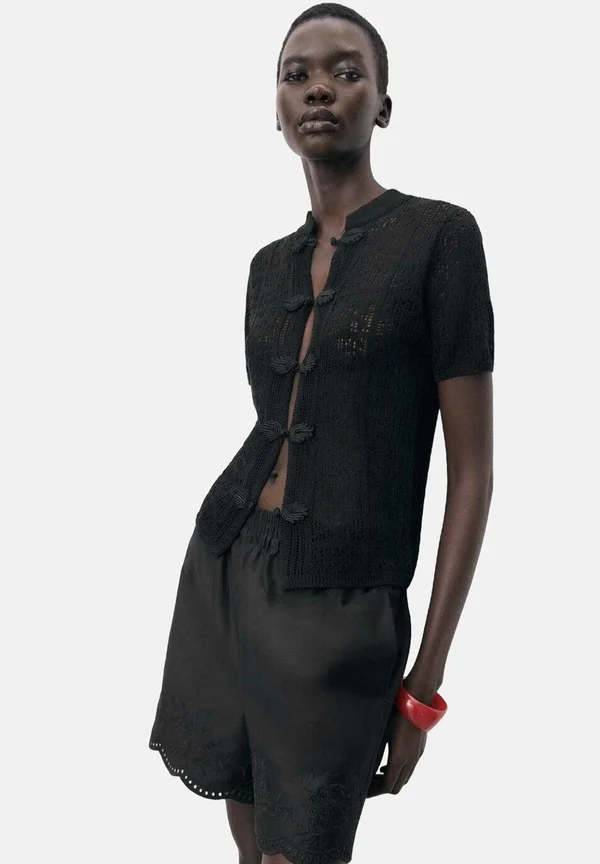 WITH TOGGLE BUTTONS - Strickjacke - black