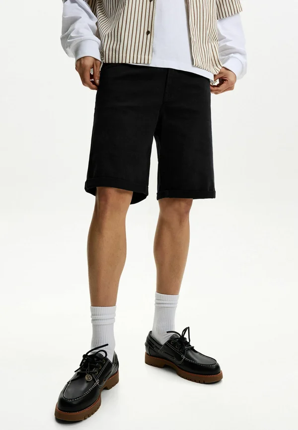 WITH TURN-UP HEMS - BERMUDA - Jeans Shorts - black