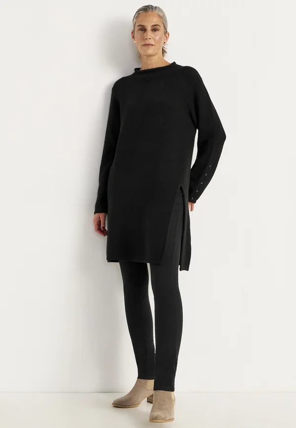 WITH VENT - Strickpullover - black