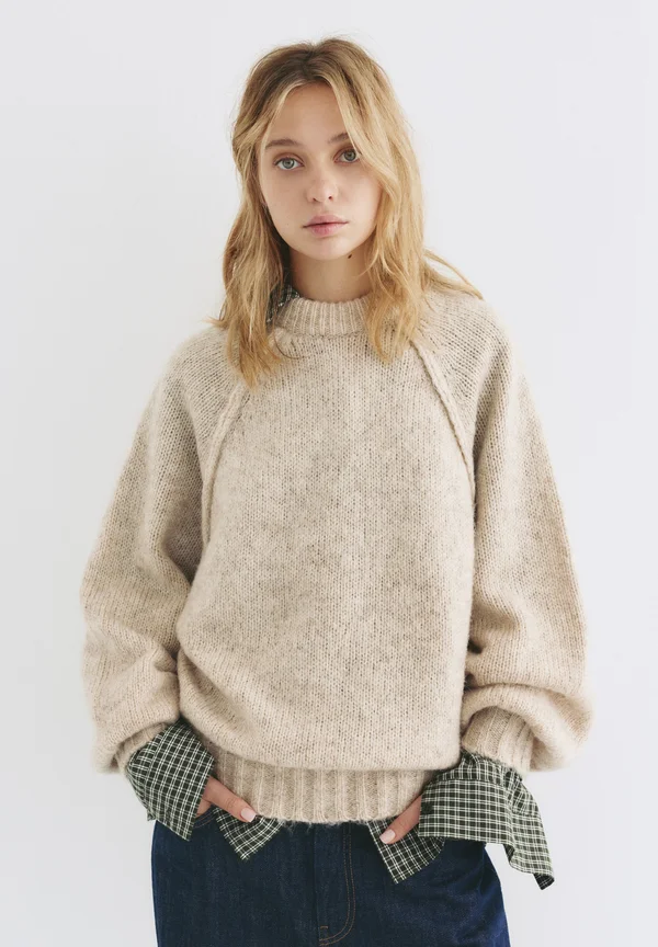 WITH VOLUME SLEEVES - Strickpullover - sand