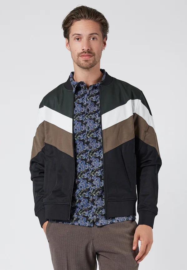 WITH ZIP FASTENING - Trainingsjacke - black