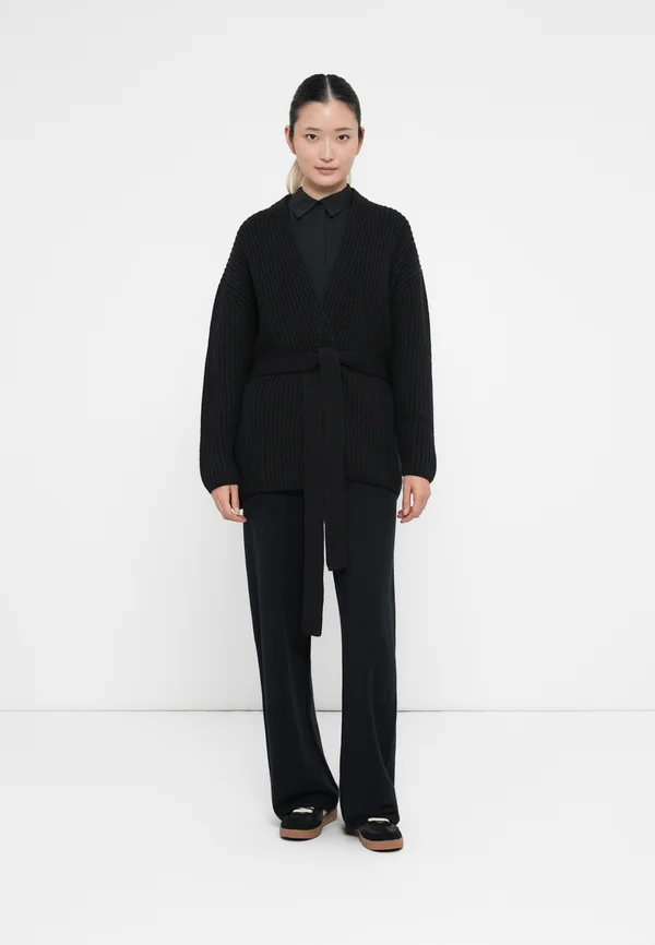 WRAPPED CARDI - Strickjacke - black
