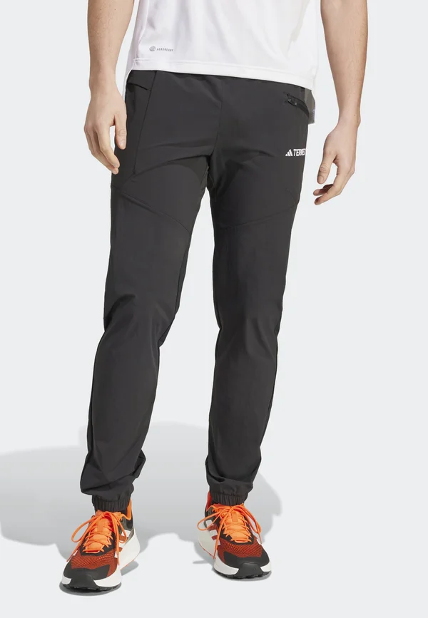 XPERIOR LIGHT - Jogginghose - black