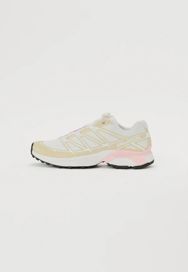 XT PATHWAY 2 UNISEX - Sneaker low - white/almond milk/fairy tale