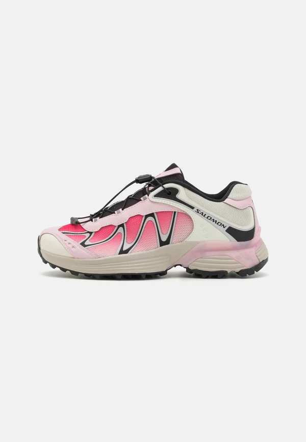 XT-WHISPER UNISEX - Sneaker low - fairy tale/black/footwear silver