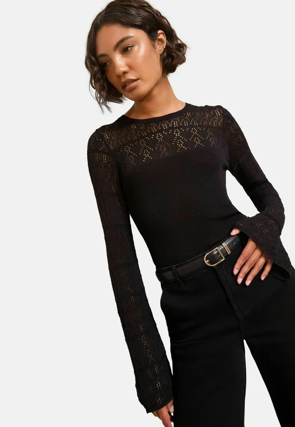 YOKE SLEEVE DETAIL TOP   - Strickpullover - black