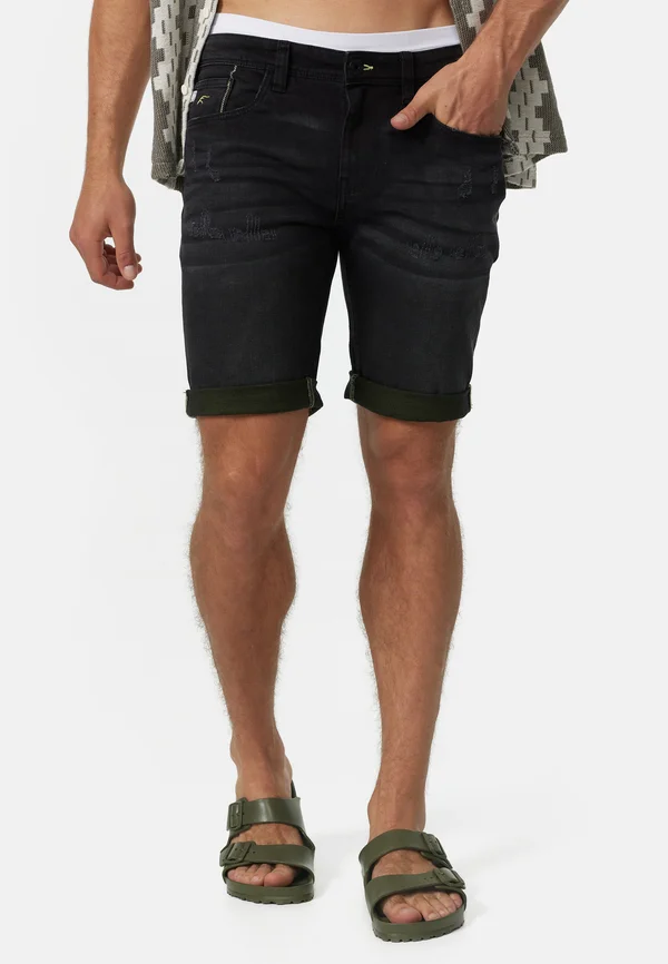 ZALENTO - Jeans Shorts - black