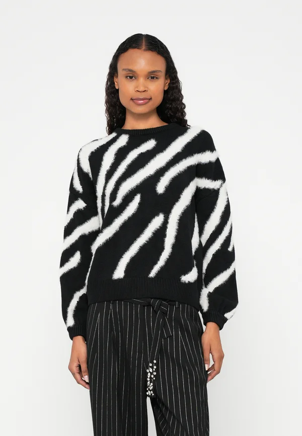 ZEBRA - Strickpullover - black