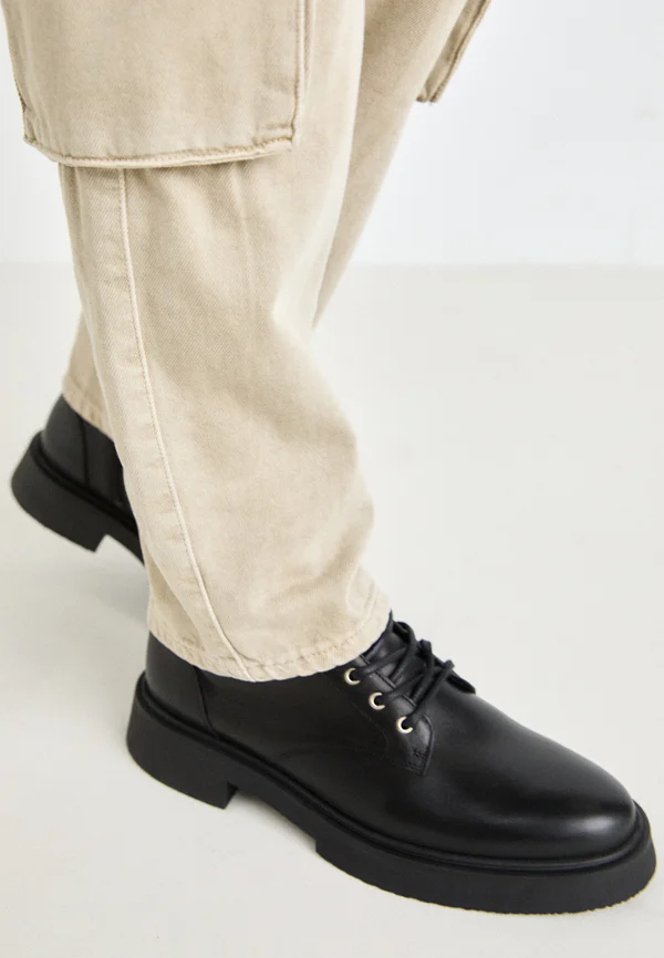 ZEKE - Schnürstiefelette - black