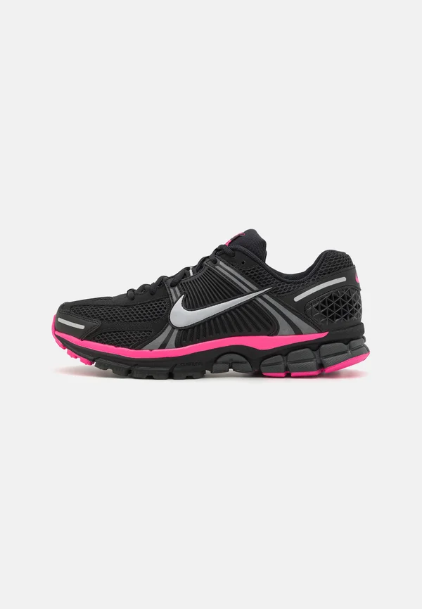 ZOOM VOMERO 5 - Sneaker low - black/metalic platinum/anthracite/pink blast