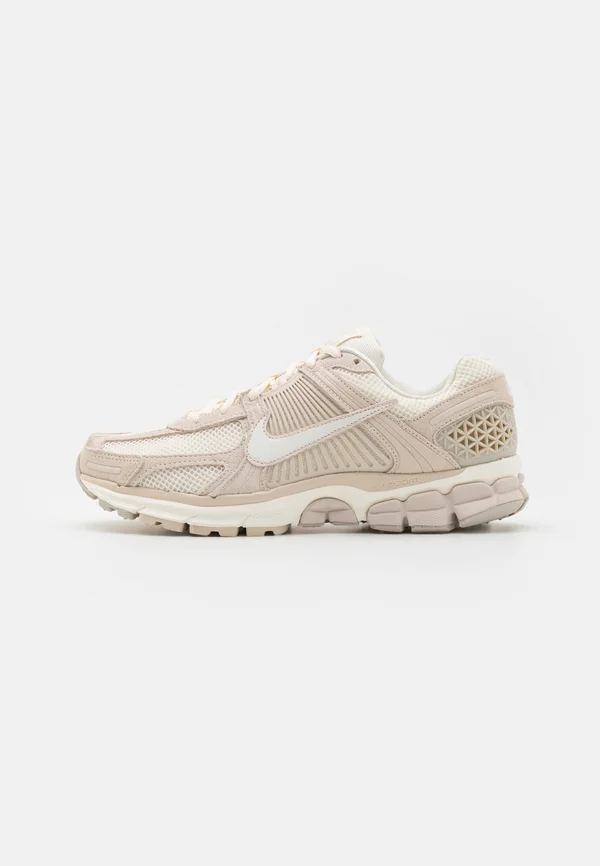 ZOOM VOMERO 5 - Sneaker low - light orewood brown